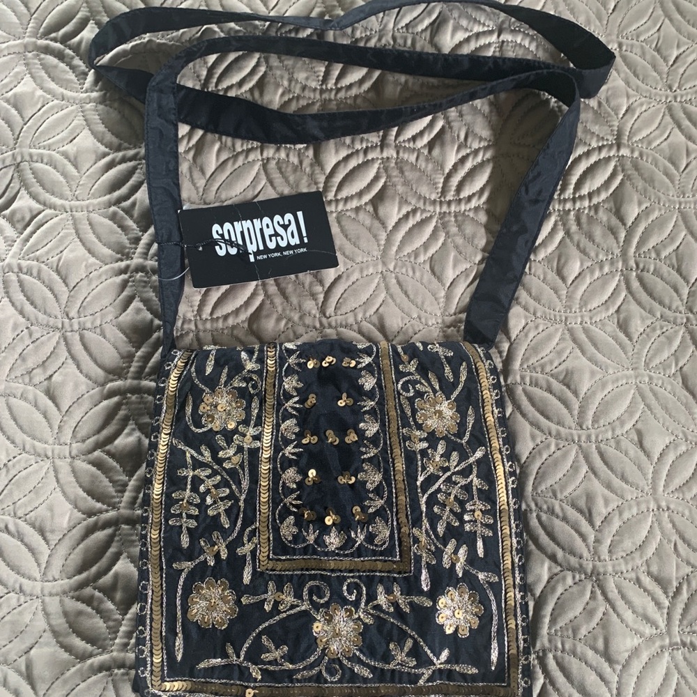 Sopresa black silk embroidered embellished 7” square shoulder bag NWT❣️